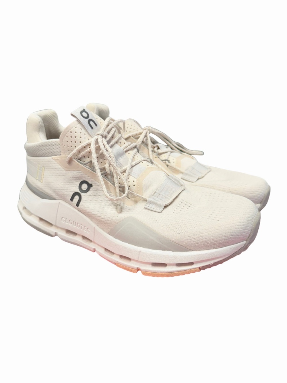 On Cloudnova 2 Women’s Sneakers Size 8.5
On Cloudnova 2 sneakers